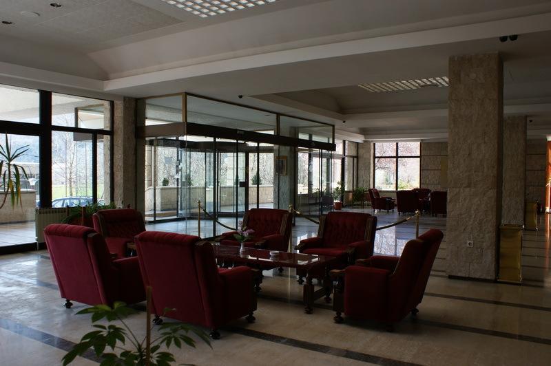 Hotel Grand سيتينيي المظهر الخارجي الصورة